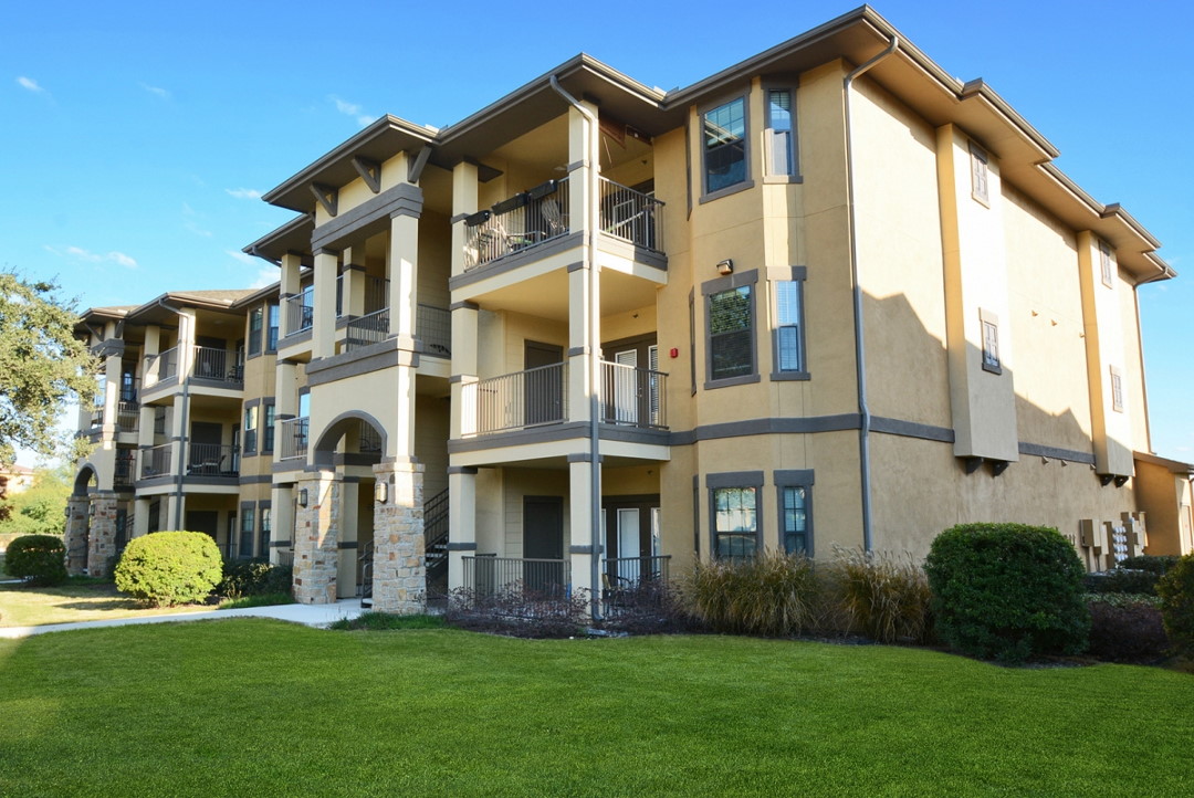 Palomino Apartments - Premier Corporate Housing